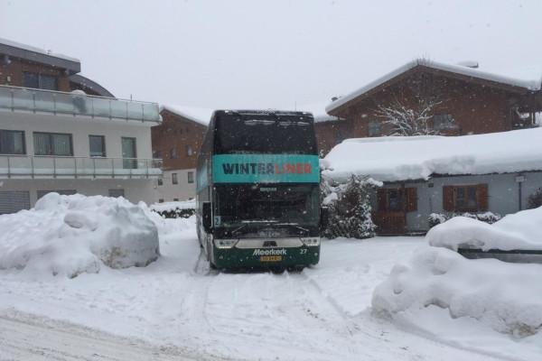 Winterliner in de sneeuw